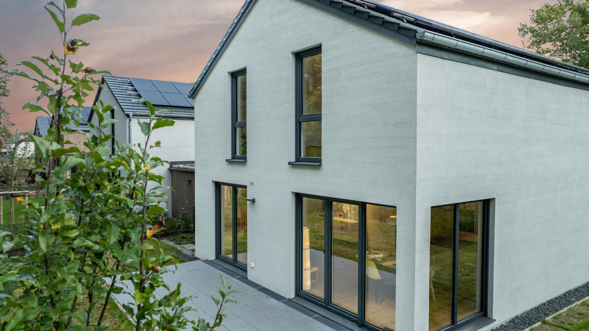 Gartenansicht Closeup_Haus kaufen in Hannover_Laheglück_Kfw40-Haus in Hannover-Lahe_Gundlach Bauträger