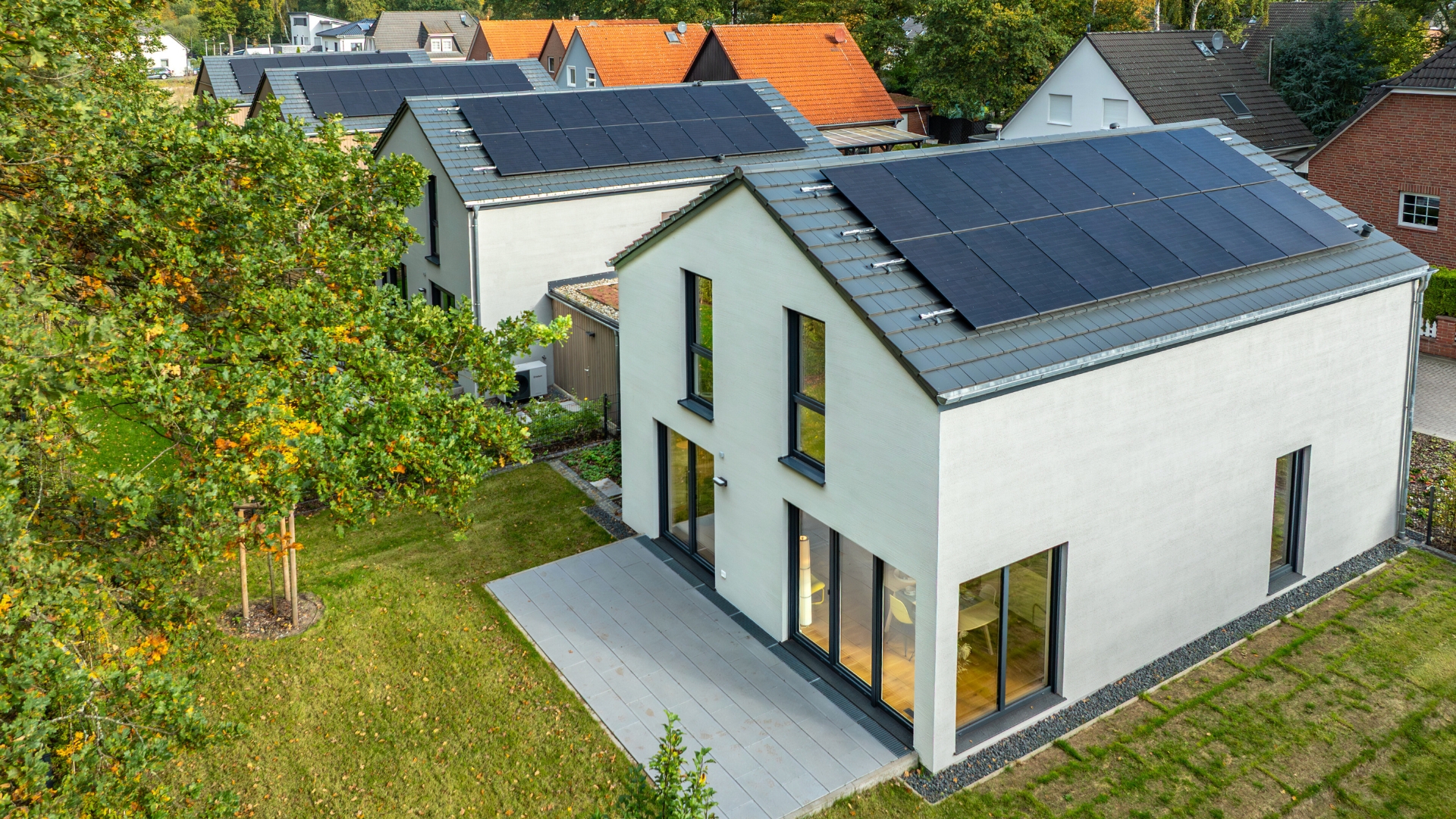 KfW40-Haus mit PV-Anlage_Haus kaufen in Hannover_Laheglück_Kfw40-Haus in Hannover-Lahe_Gundlach Bauträger