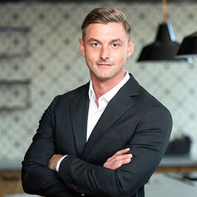 Maximilian Dristram