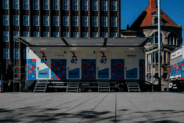 Der Duschbus Mobalni aus Hannover_Malteser