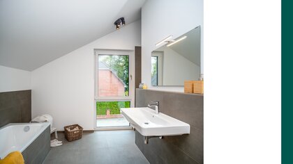 Familienbad_Haus kaufen in Hannover_Laheglück_Kfw40-Haus in Hannover-Lahe_Gundlach Bauträger