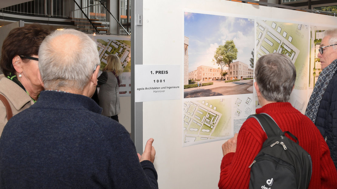 Ausstelung_Gottfried_Benn_Weg_Bauaumt Hannover