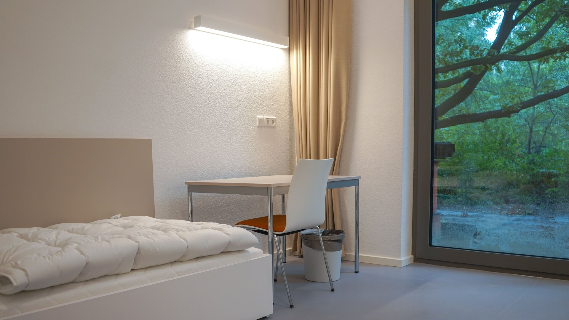 Gästezimmer in der Schornsteinfegerschule Marienwerder in Hannover - Gundlach Bauunternehmen