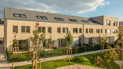 Zeile B + E mit Spielplatz_Reihenhaus kaufen in Hannover-Misburg_Neubauimmobilie vom Gundlach Bauträger