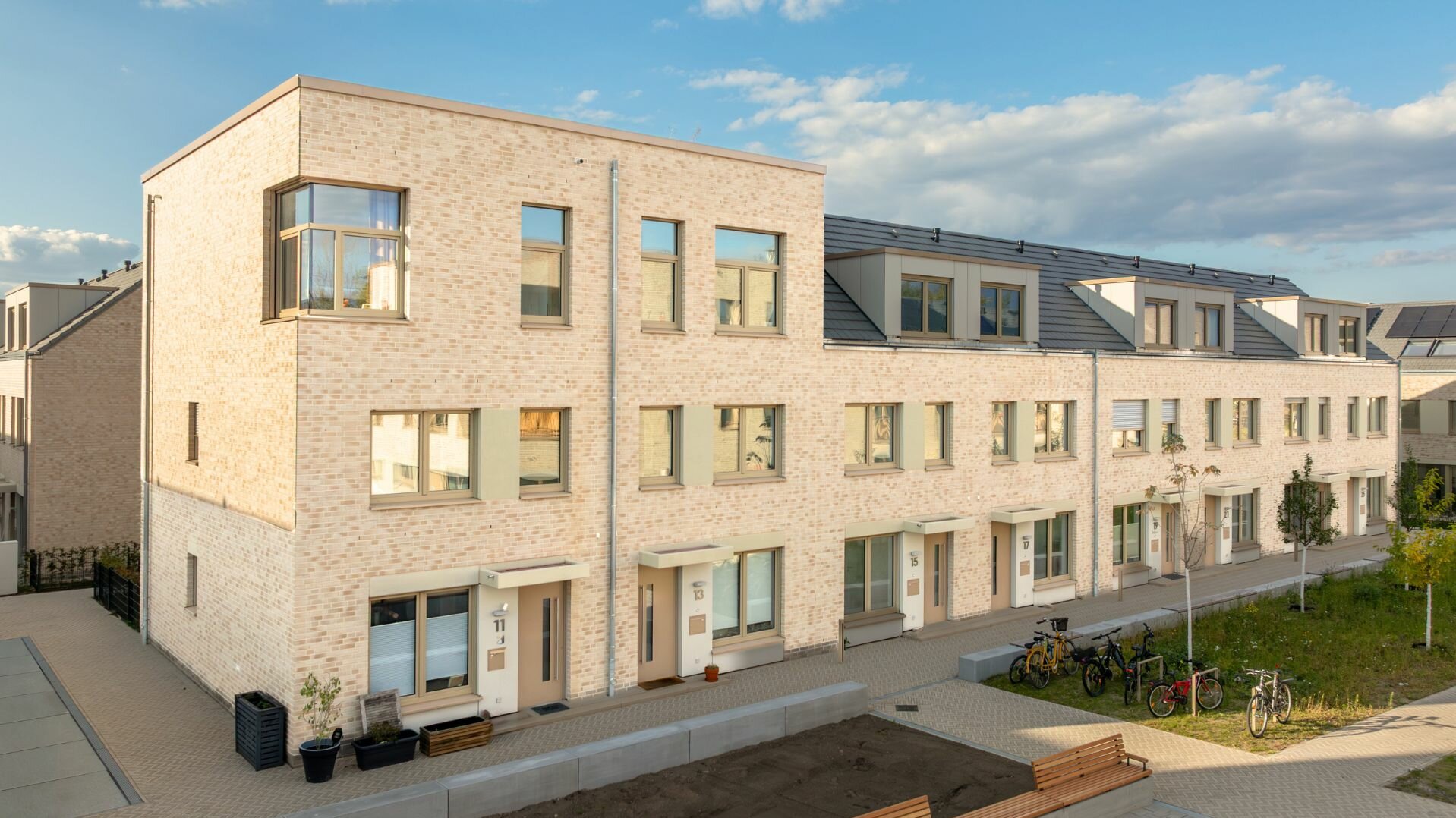 Zeile A+B+C mit Quartiersplatz_Reihenhaus kaufen in Hannover-Misburg_Neubauimmobilie vom Gundlach Bauträger