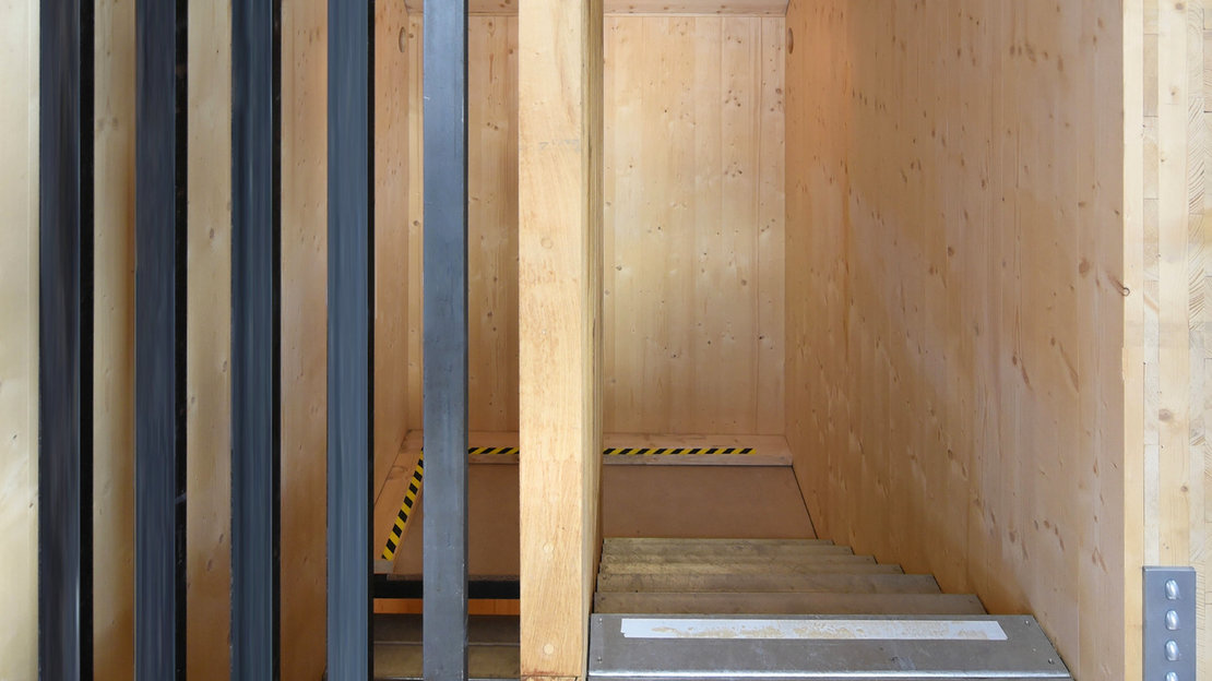 Gundlach Recyclinghaus Treppe Obergeschoss