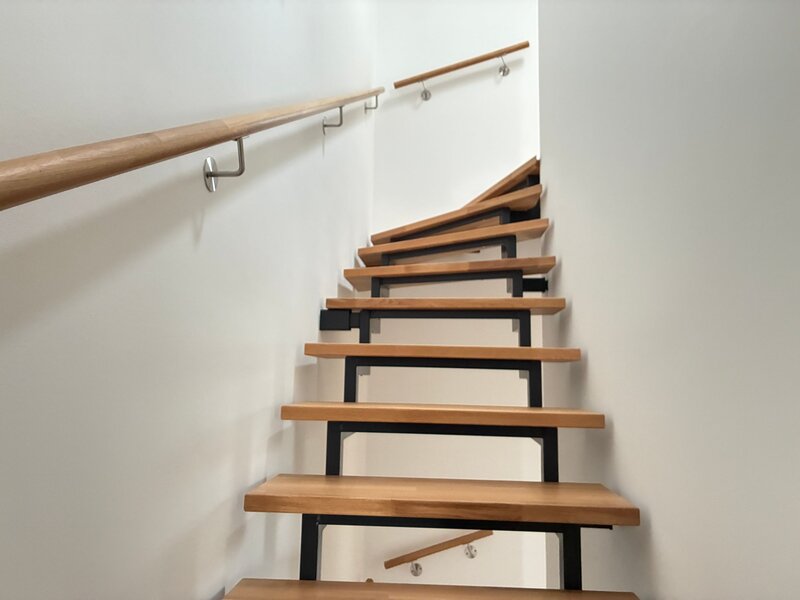 Treppe ins 2. OG