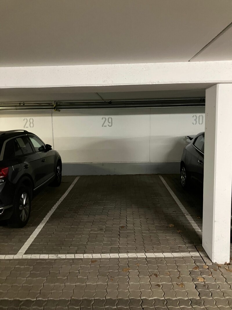 Tiefgaragenstellplatz