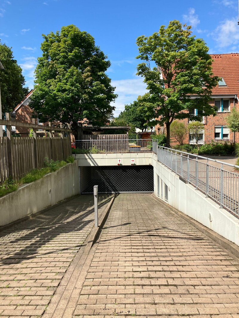 Einfahrt zur Tiefgarage