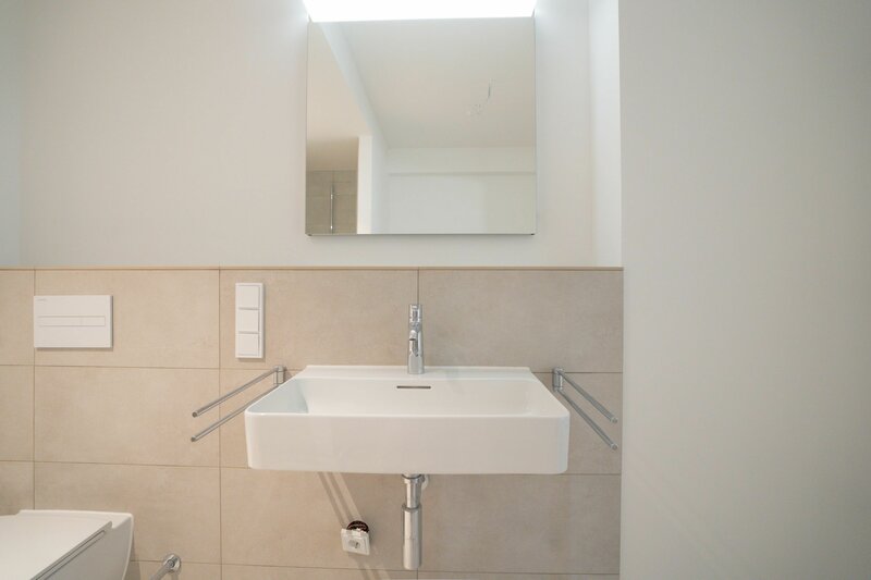 Modernes Badezimmer