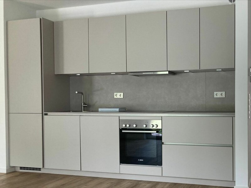 BEISPIEL Einbauküche