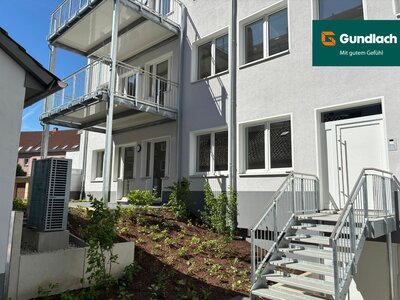 Außenansicht mit Terrasse