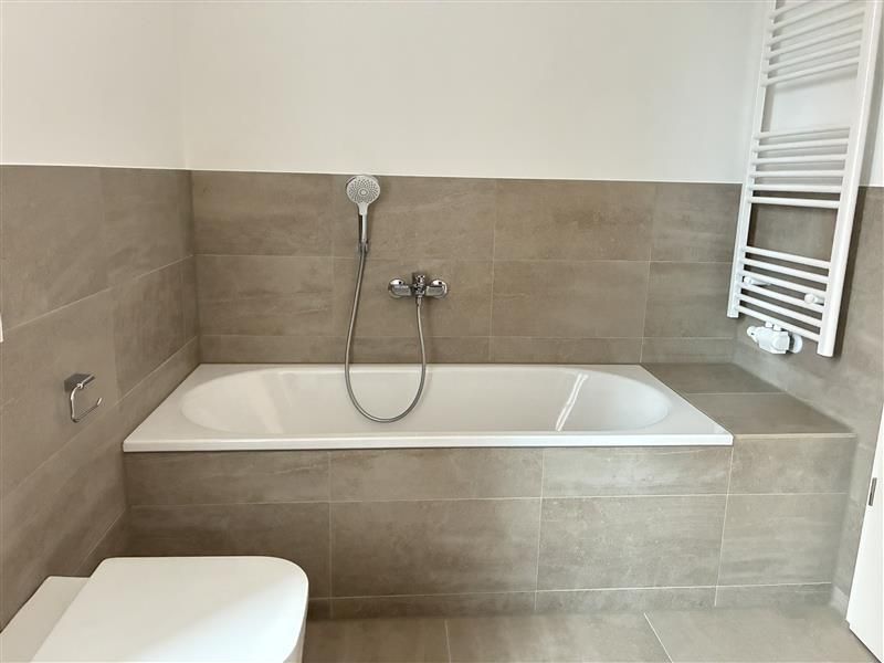Badezimmer (1. OG) 
