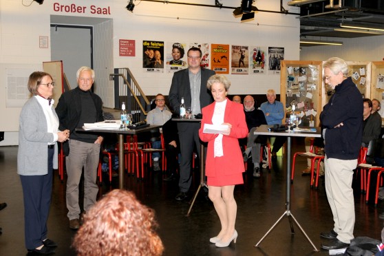 Expertendiskussion unterstützt Kunstausstellung „Friede den Hütten