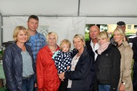 Die Fest-Macher: Jutta und Frido Wätje, Sonia Saloth, Marlies Halling und Enkelin, Reginald Halling, Anna aufderheide und Jana Halling