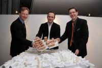 Uwe Bodemann (Baudezernent LHH), Thomas Obermann (BKSP), Lorenz Hansen (Gundlach)